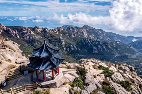 如何坐車去嶗山?嶗山的美不僅僅在於它的自然景觀,也蘊含著深厚的文化內涵。